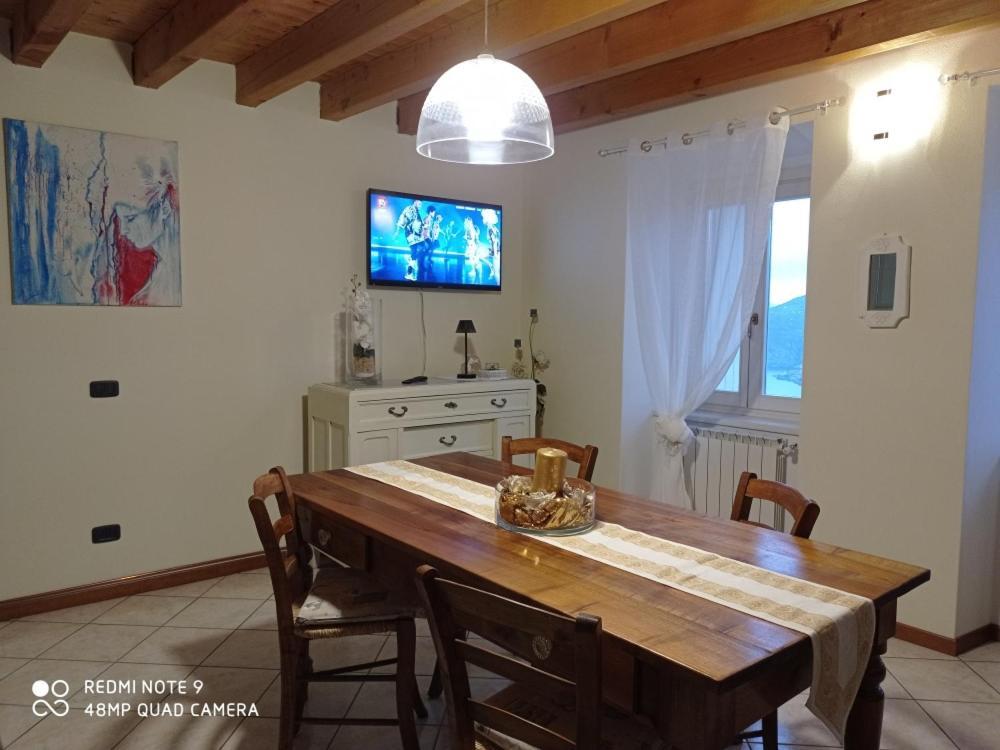 Casa Delle Api Apartment Pisogne Bagian luar foto